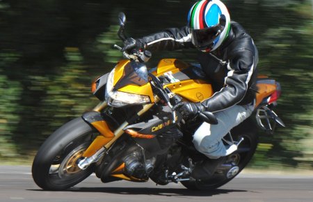 Benelli TNT1130 Cafe Racer. Типичный 
